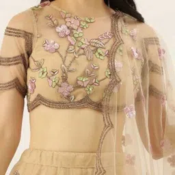 Piludi Embroidered Thread Work Semi-Stitched Lehenga & Unstitched Blouse With Dupatta image 4
