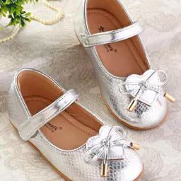 Cute Walk by Babyhug Ballerina with Velcro Closure & Bow Applique - Silver-picture-34