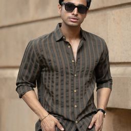Powerlook Men Vertical Striped Spread Collar Casual Shirt-image-72