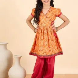 Stylo Bug Girls Bandhani Printed Regular Kurta with Trousers-picture-1