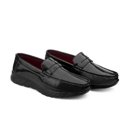 riffway Men Textured PU Slip-On Sneakers-image-29