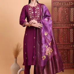 SUNDARNAARI Women Floral Embroidered Regular Thread Work Kurta with Trousers & With Dupatta-picture-15