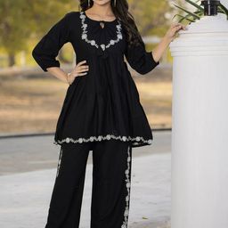 MITTOO Embroidered	Round Neck Tunic With Palazzo Co-Ords-picture-23