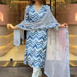 Aaghnya Women's Blue Rayon Printed Straight Kurta Set With Dupatta-picture-8