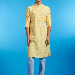 Diwas by Manyavar Men Printed Thread Work Kurta-image-16