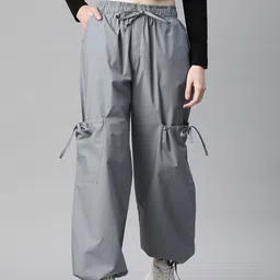 Popnetic Women Loose Fit High-Rise Cargos Trousers-picture-33