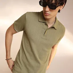 Campus Sutra Men Solid Polo Collar Cotton T-shirt-image-72