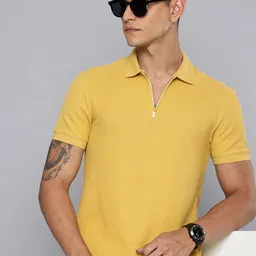 Levis Self Design Polo Collar Pure Cotton Slim Fit T-shirt-image-6