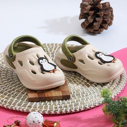 TRUFFLE COLLECTION Colour Blocked Perforated Clogs With Penguin Charms - Beige-image-23