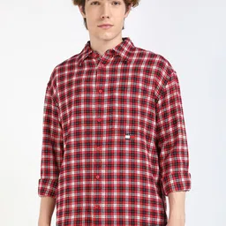 Tommy Hilfiger Men Spread Collar Micro Checked Cotton Casual Shirt-image-80