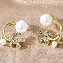 ONUYX Contemporary Studs Earrings-26