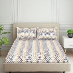 Welspun Pink & White Geometric 120 TC King Bedsheet with 2 Pillow Covers-image-98
