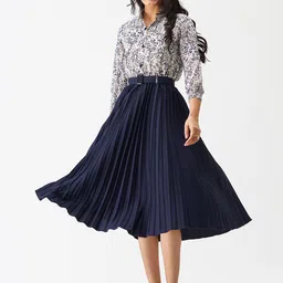 FemvyWomen Navy blue Floral Print Applique Shirt Collar Fit & Flare Maxi Dress-picture-6