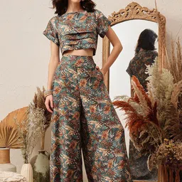 QUIERO Floral Printed Boat Neck Crop Top With Palazzos-9