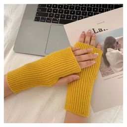 Tipy Tipy Tap Solid Hooded Wrist Warmer - Yellow-image-89