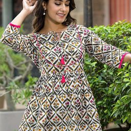 Varanga Women Geometric Printed Thread Work Floral Kurta-image-40
