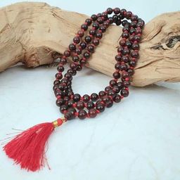 Divine souvenirs Unisex Artificial Beaded Minimal Chain image 1