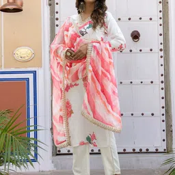 Navlik Floral Printed V-Neck Straight Thread Work Kurta With Trousers And Dupatta-image-9