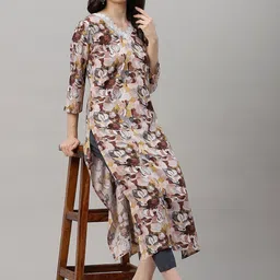 GoSriKi Floral Printed Straight Kurta With Trousers-20