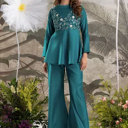 WEAVLLITE Embroidered Round Neck Tunic With Trousers Co-Ords-picture-20