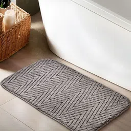Home Centre Grey Fiesta Dots Memory Foam Chevron 210 GSM Anti-Slip Bath Mat-40