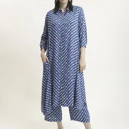 BLACK & BLAH BLAH Geometric Printed Regular Kurta With Trousers-17