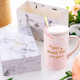 Gleevers Pink & White Printed Ceramic Glossy Mug With Spoon & Lid 400 ml-40