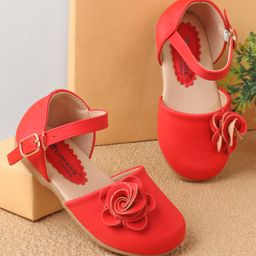 Cute Walk by Babyhug Bellies With Buckle Closure & Floral Applique - Red-image-36