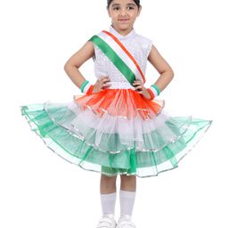 Itsmycostume Cotton Blend Republic Day Theme Sleeveless Top & Skirt With Tri Colour Stole Costume Set - White-image-50