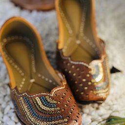 LORYPHILORY Women Leather Embellished Square Toe Mojaris-picture-18
