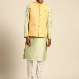 KISAH Men Green Solid Kurta with Churidar & Nehru Jacket-picture-2