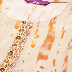 Libas Printed Regular Sequinned Kurta With Trousers & Dupatta image 4