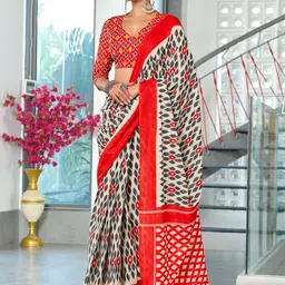 DIVASTRI Geometric Block Print Saree-7