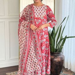 Navlik Floral Printed Boat Neck A-line Kurta With Trousers & Dupatta-picture-19