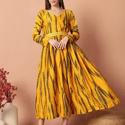 Femvy Women Floral Printed Anarkali Kurta-image-59