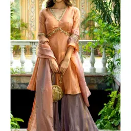 HOUSE OF JAMOTI Women Floral Embroidered Zari Pleated Kurta with Sharara & Dupatta-42