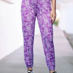 Popwings Women Floral Printed Trousers-image-18