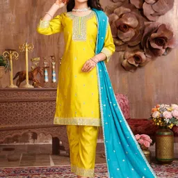 7Tiara Girls Floral Embroidered Sequinned Kurta With Trouser & Dupatta-image-13