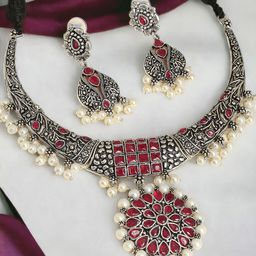 OOMPH Stone Studded & Beaded Jewellery Set-image-50