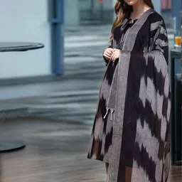 KALINI Geometric Printed Straight Kurta with Trouser & Dupatta image 3