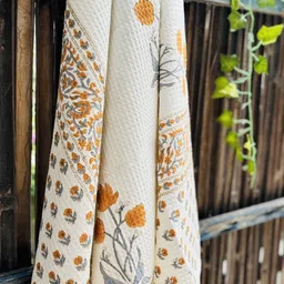 Hawamahal Off White & Yellow 1 Printed Cotton 300 GSM Bath Towel-picture-20