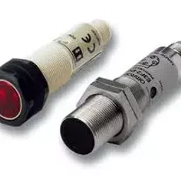 Omron E3FA-TN11 2M 15 Mtr Infrared LED Photo Sensor-47
