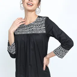 Vishudh Women Ethnic Motifs Printed Round Neck Top-image-41