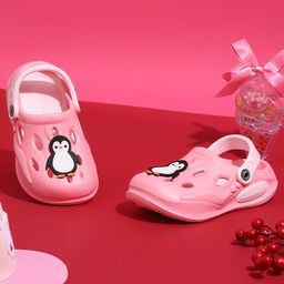 TRUFFLE COLLECTION Colour Blocked Perforated Clogs With Penguin Charms - Pink-14