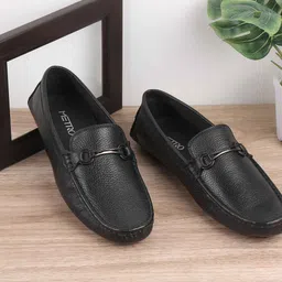 Metro Men Leather Loafers-picture-40