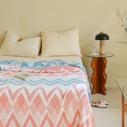JC HOME Peach-Coloured & White Geometric AC Room 300 GSM Double Bed Quilt-image-60