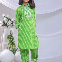 misbis Girls Leheriya Printed Regular Gotta Patti Pure Cotton Kurta with Salwar-picture-57