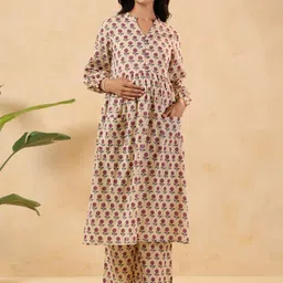 Janasya Women Floral Printed Pleated Pure Cotton Kurta with Trousers-29
