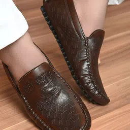 Prolific Men Brown Driving Shoes-image-6