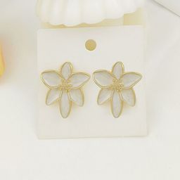 VAGHBHATT Gold-Plated Floral Shaped Enamelled Studs-10